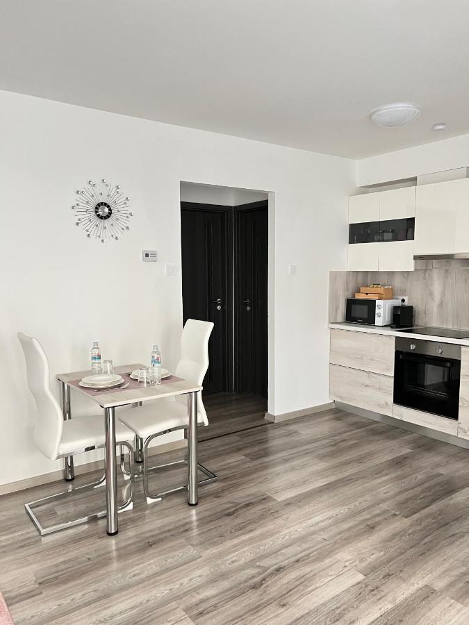 Sunsuite Szeged Exterior foto