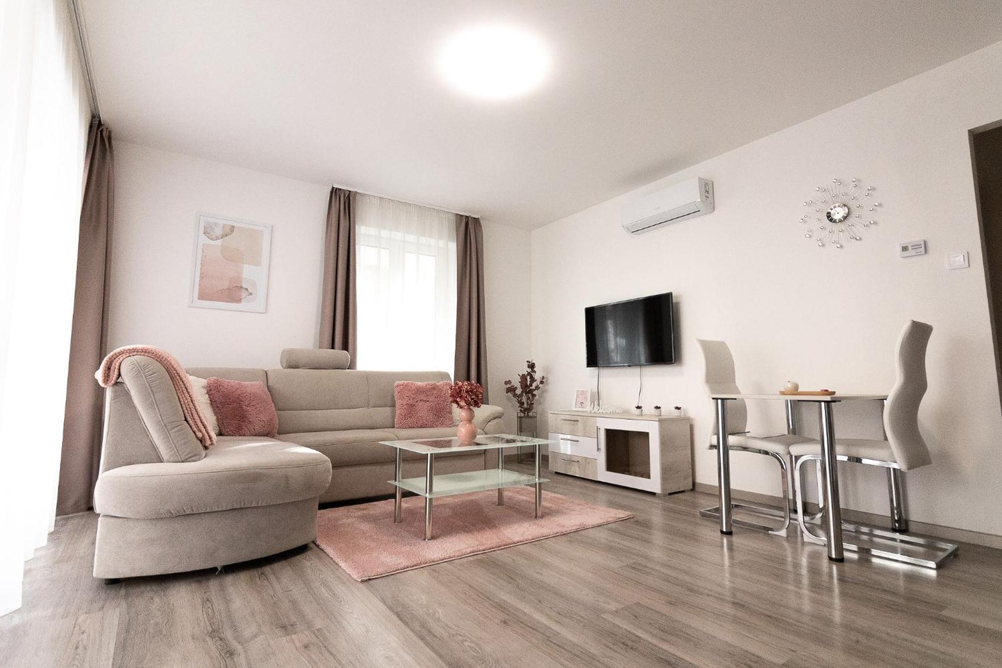 Sunsuite Szeged Exterior foto