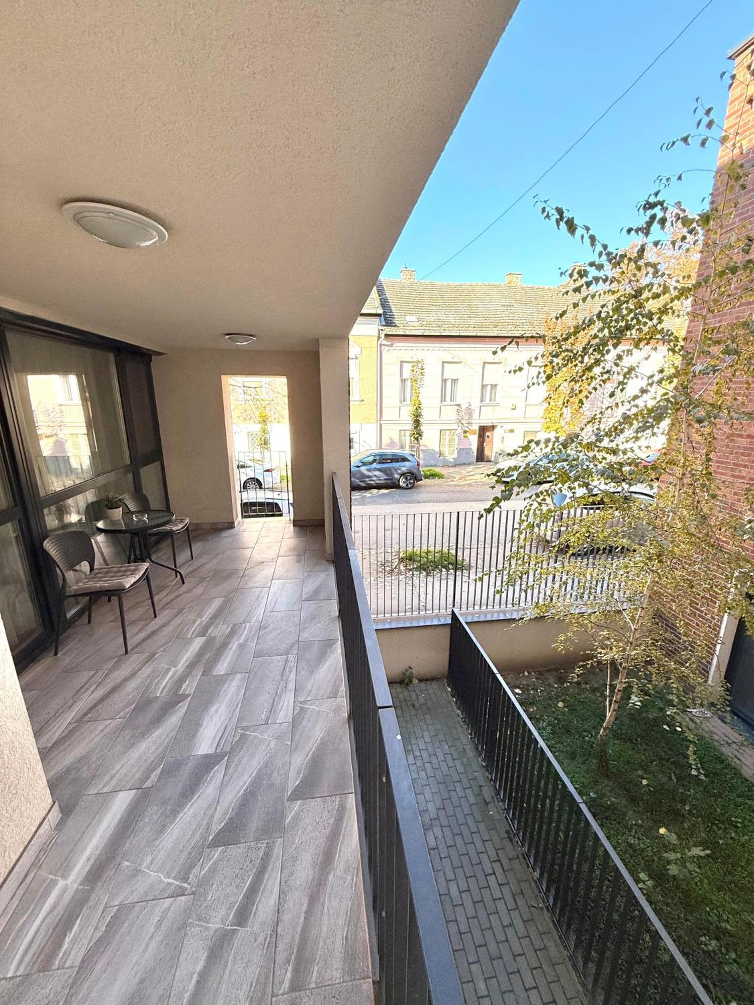 Sunsuite Szeged Exterior foto